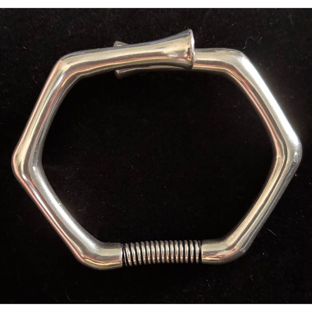 CXC Hexagonal Bracelet - Picture 3 of 4